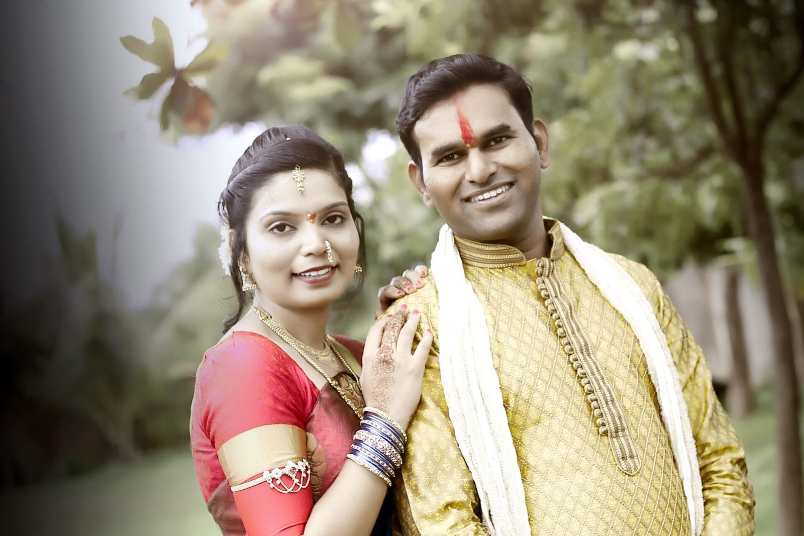 A newly married couple in traditional Maharashtrian attire